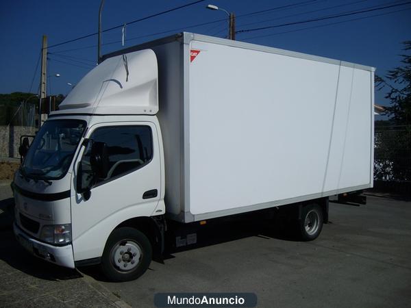 vendo camion Toyota Dyna 150 L