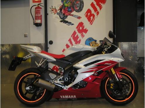 YAMAHA R6R