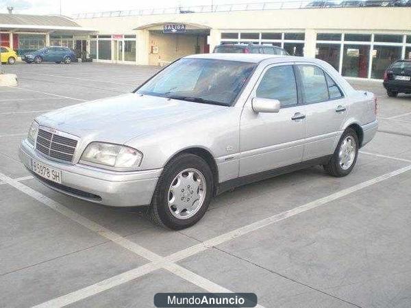 Mercedes-Benz C 180 ELEGANCE 122CV