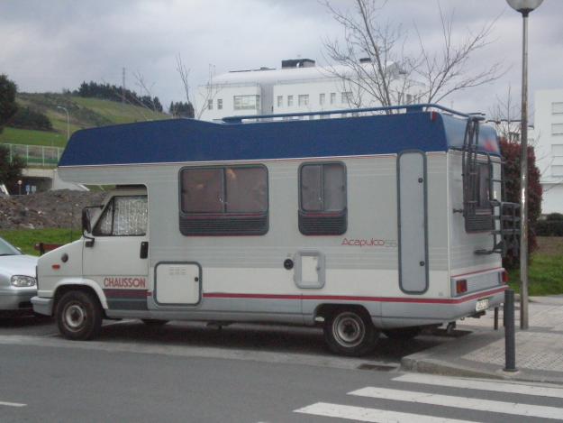 se vende autocaravana Peugeot 2.5 D