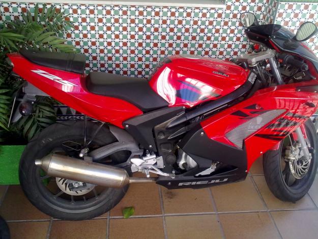 VENDO RIEJU RS2 125cc