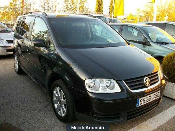 Volkswagen Touran 2.0TDI TRENDLINE 140 CV