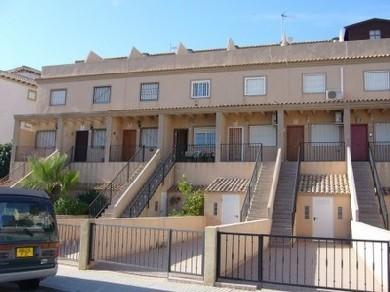 Adosado con 2 dormitorios se vende en Playa Flamenca, Costa Blanca