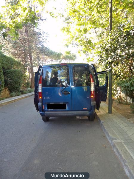 VENDO FURGONETA FIAT DOBLO 1.9 JTD Panorama 2500 EUROS