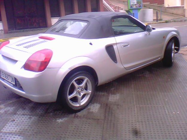 Vendo toyota mr2-2000