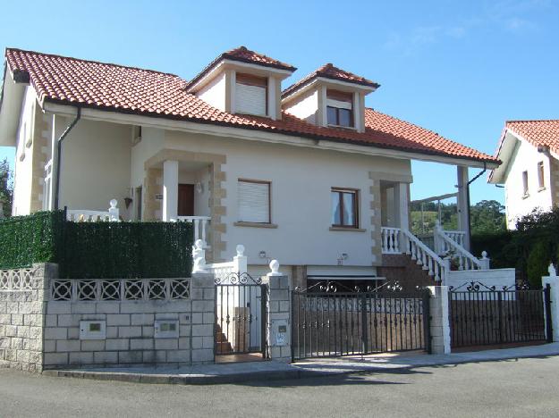 Casa pareada en Castillo