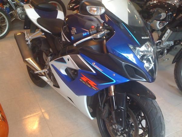 vendo suzuki gsx-r 1000