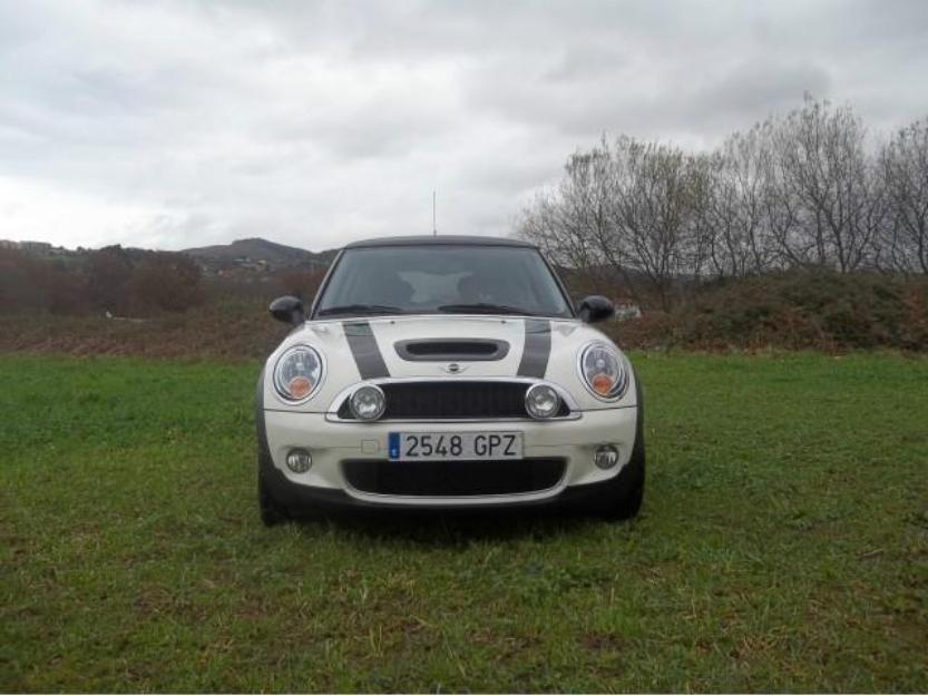 MINI Cooper impecable 6 velocidades, techo sol