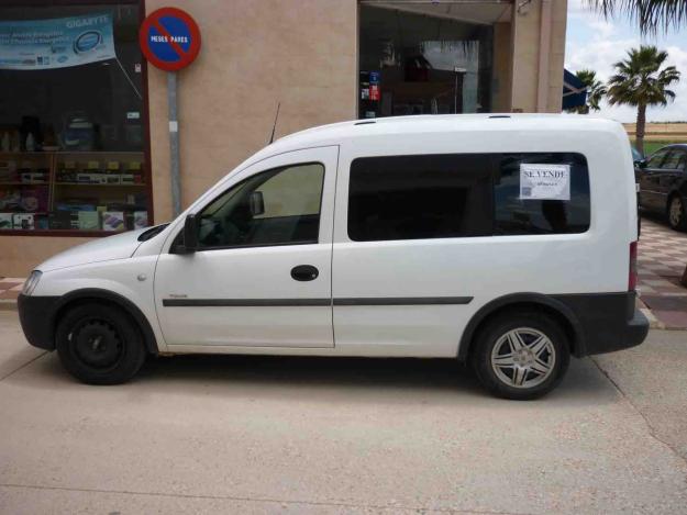 OPEL COMBO TOUR