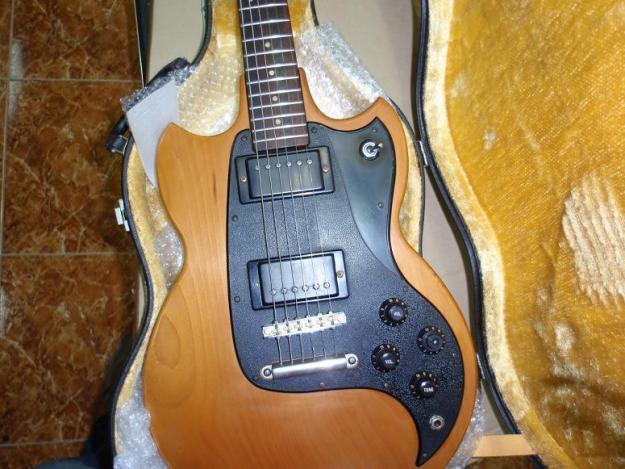 Yamaha SG 30