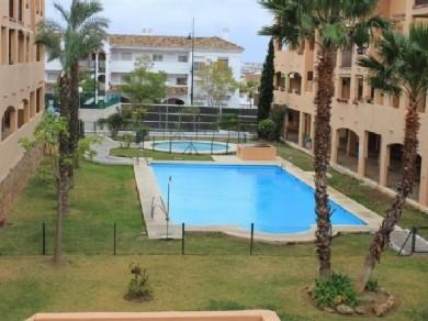 Apartamento con 2 dormitorios se vende en Fuengirola, Costa del Sol