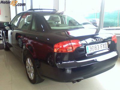 AUDI A4 2.0 TDI  140CV  TECHO - Pontevedra