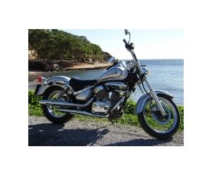 SUZUKI INTRUDER LC 250