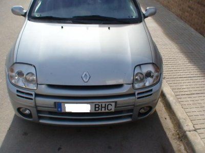 RENAULT CLIO SPORT - Girona