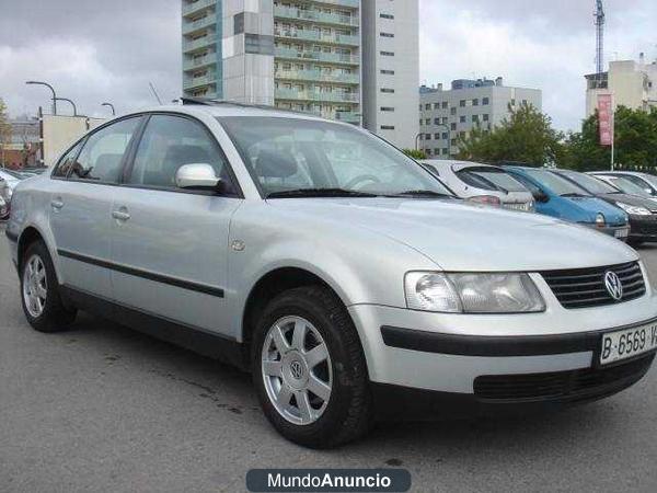 Volkswagen Passat 1.8 Comfortline