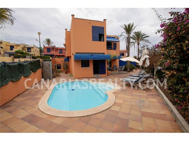 DUP_68. Duplex con piscina privada, salida independiente y a un par de minutos andando a la playa, al campo de golf y a