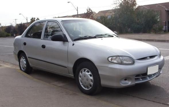 SE VENDE HYUNDAI ACCENT 1.3 GASOLINA (BARATO)