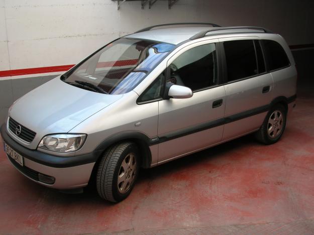 VENDO OPEL ZAFIRA IMPECABLE