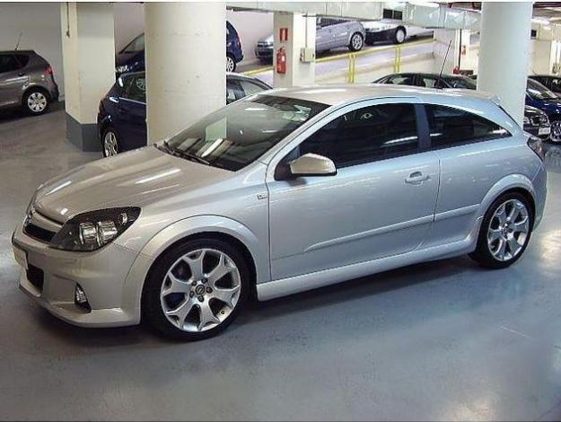 Venta de Opel Astra Gtc 2.0 T Opc '06 en Madrid