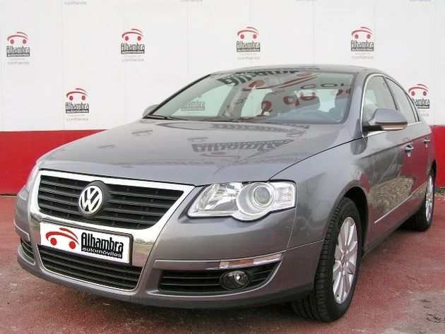 VOLKSWAGEN Passat 2.0TDI Highline DSG