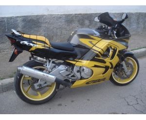 HONDA CBR 600 F