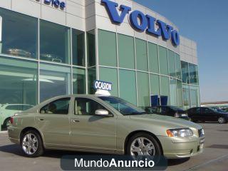 Volvo S60 D5 MOMEMTUM + EXTRAS