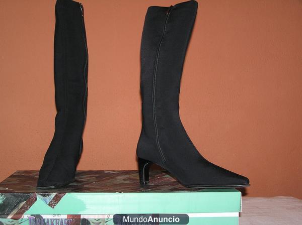 BOTAS DE DISEÑO MARCA DANSI. TALLA 37