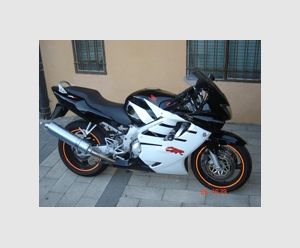 HONDA CBR 600 F