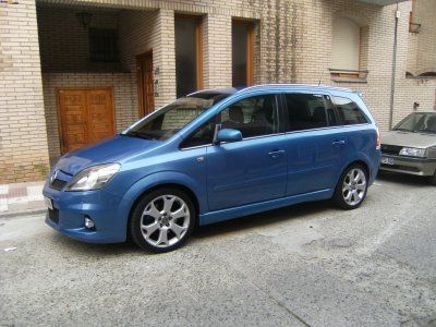 OPEL ZAFIRA OPC - BARCELONA