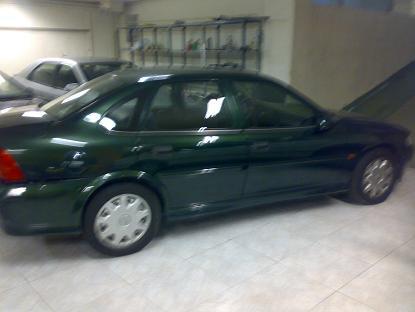 opel vectra 2.2 DTI año 1999 perfecto estado itv pasada €1600 cambio y nombre garantia inc