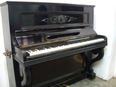 Vendo Piano vertical