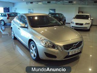 Volvo S60 D3 MOMENTUM