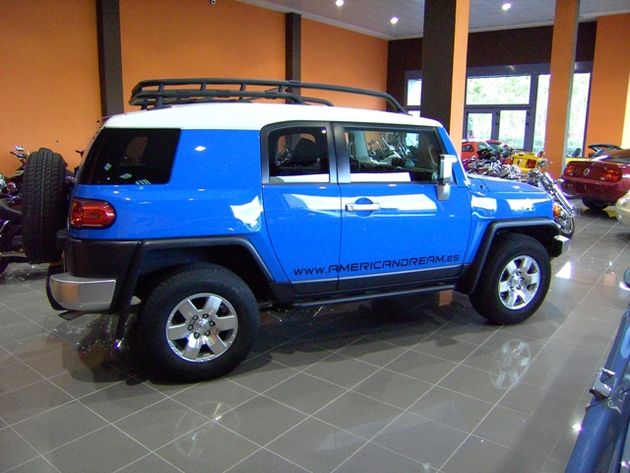 TOYOTA FJ CRUISER 4.0  239 cv