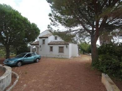 Chalet con 3 dormitorios se vende en Estepona, Costa del Sol