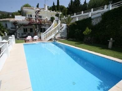 Chalet con 4 dormitorios se vende en Mijas Pueblo, Costa del Sol