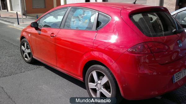 VENDO SEAT LEON STYLANCE 1.9 DIESEL 2007 y 60000 KM (8000€)