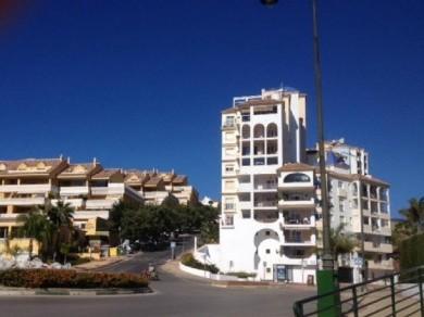 Apartamento con 2 dormitorios se vende en Estepona, Costa del Sol