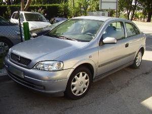 Comprar Opel ASTRA 1.7 DTI CLUB '01 en Palau De Plegamans