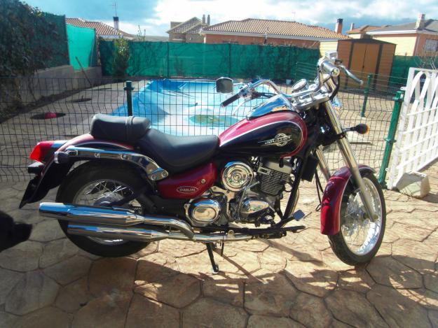 SE VENDE MOTO 125 CC