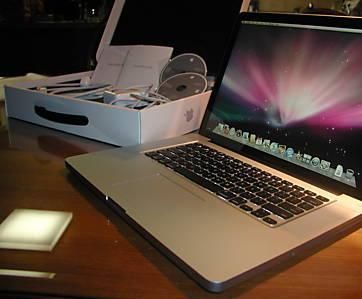 MACBOOK PRO 15.4 LED 2.53GHz-4GB-320GIG HARD DRIVE