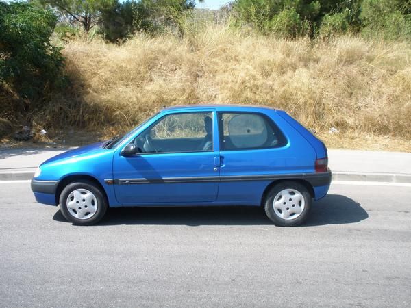 VENDO CITROËN SAXO 1.1i