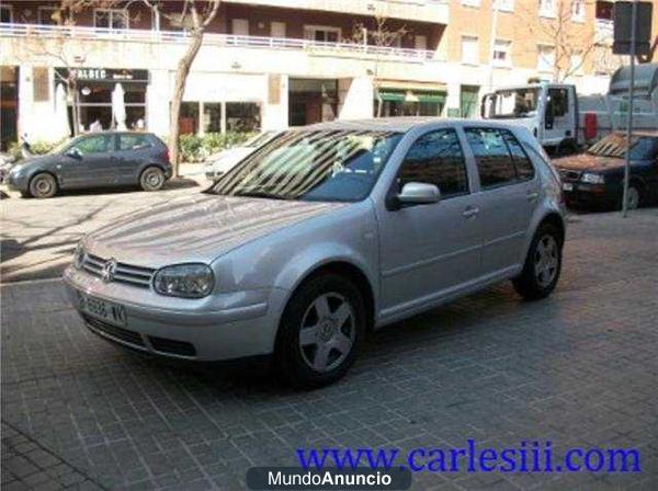 Volkswagen Golf 1.6 HIGHLINE 5p.