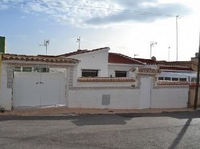 Bungalow con 2 dormitorios se vende en Ciudad Quesada, Costa Blanca