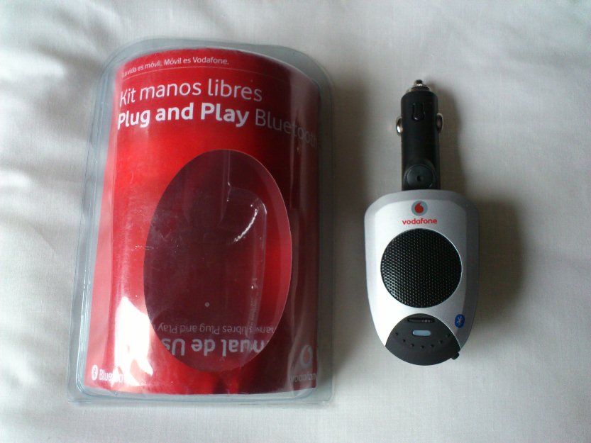 Vendo kit manos libes bluetooth conex.mechero,a estrenar