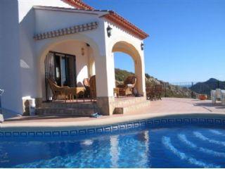 Chalet en alquiler en Pedreguer, Alicante (Costa Blanca)