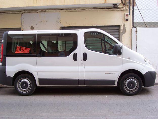 RENAULT TRAFFIC AÑO 2007 PRECIO 17000 € URGE VENTA