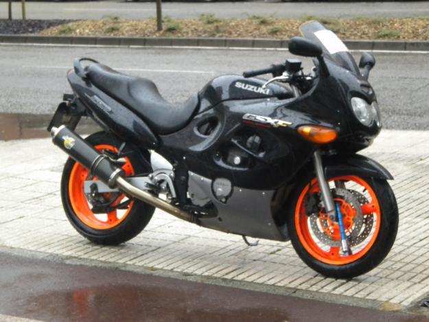 Gsx 750 f 1999  impecable , vendo.