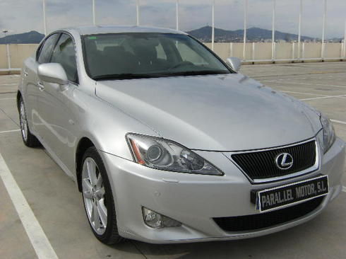 Lexus IS 220 D  SPORT MULTIMEDIA