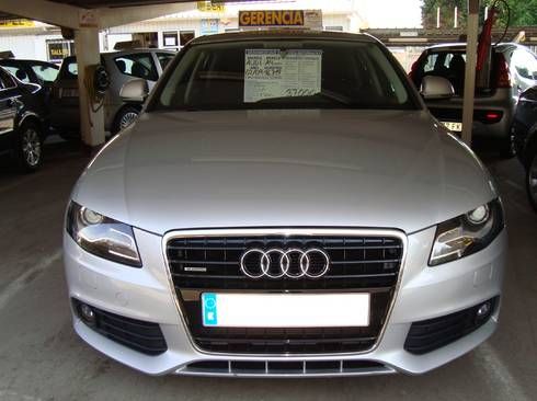 Audi A3 1.2TFSI STRONIC 105CV.7VEL. ATTRACTION.BLANCO O NEGRO.