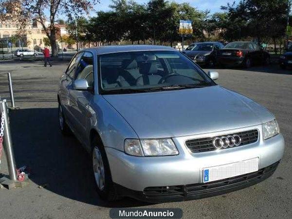 Audi A3 1.8 Attraction  T/627937560